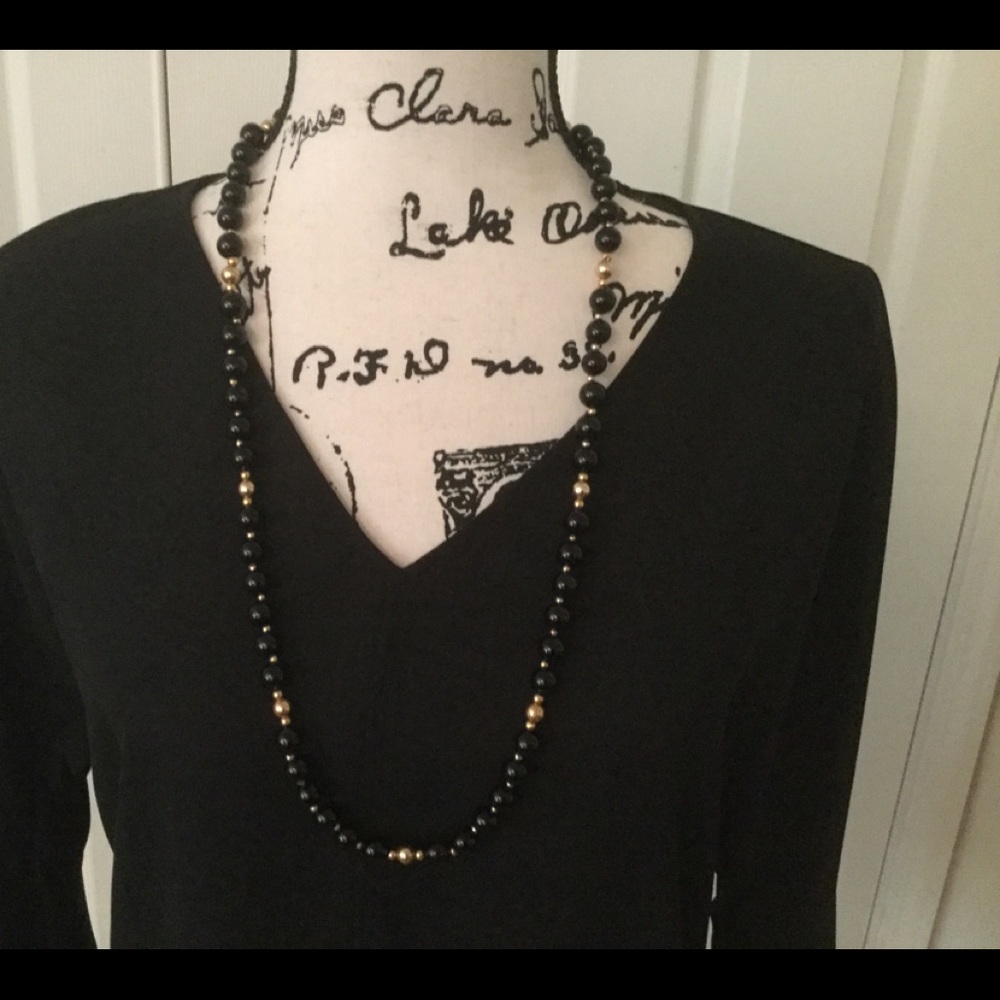 14k and onyx bead necklace